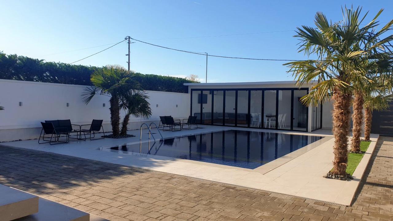 Lt Luxury Villa Rrushkull  Exteriör bild